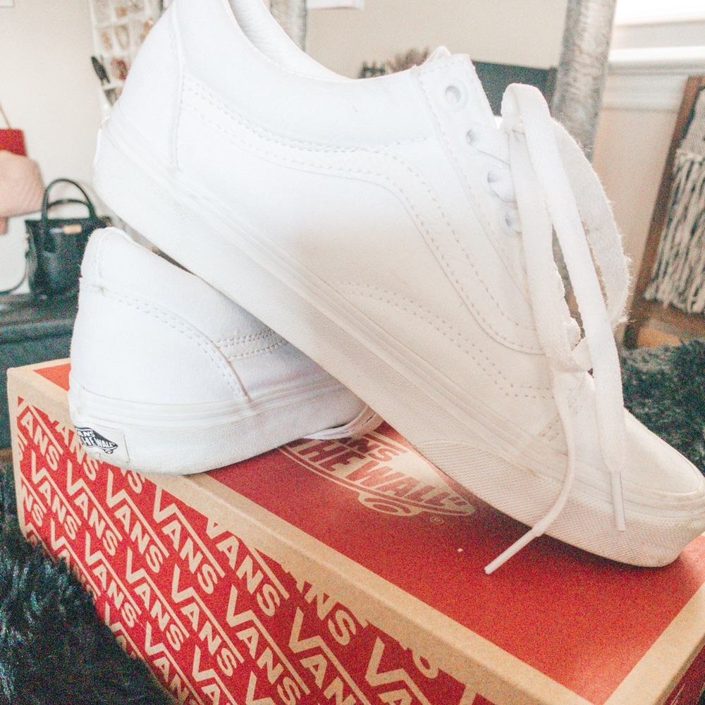 White Vans* Comes in box!